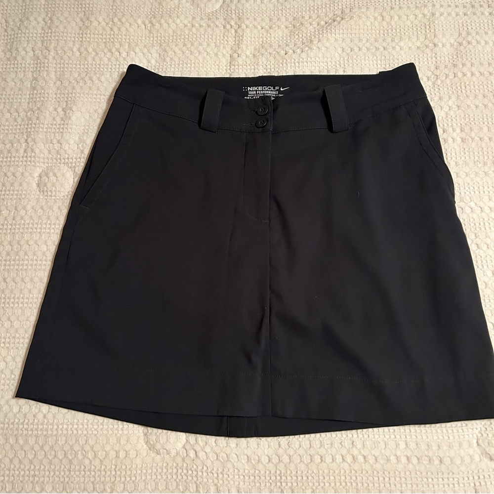 Nike Golf Black Skort Pickleball Tennis Outdoors PerformanceWear Activewear Sz 4